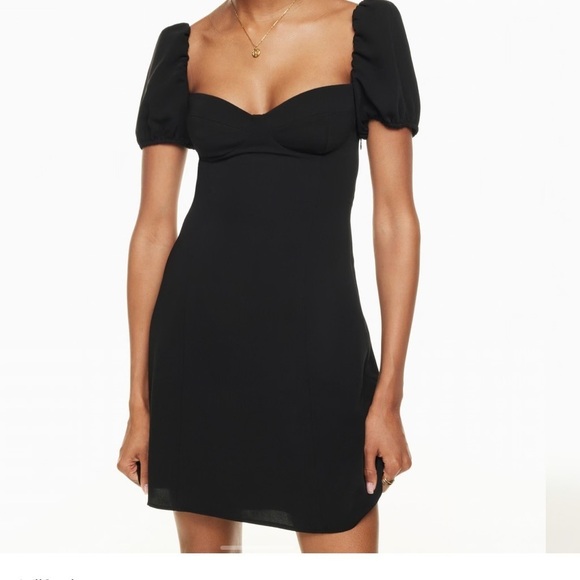 Aritzia Dresses & Skirts - Nwt Wilfred
New Novella Shortsleeve Dress